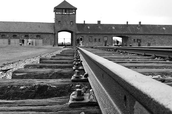 Haupttor von Auschwitz-Birkenau, auch Todestor genannt