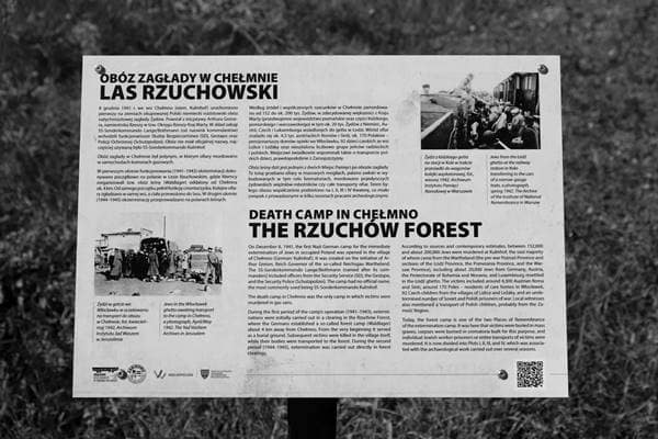 Rzuchowski-Wald – Ort der Massengräber der Opfer des Vernichtungslagers Chełmno