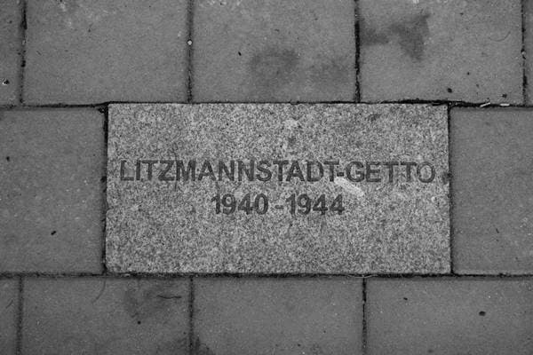 Stein Litzmannstadt-Ghetto Mauer Gedenkstelle Łódź