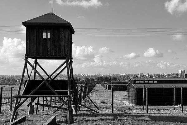 Wachturm am Häftlingsfeld III in Majdanek