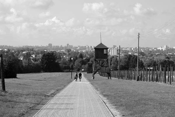 Wachturm und Lagerstraße Majdanek