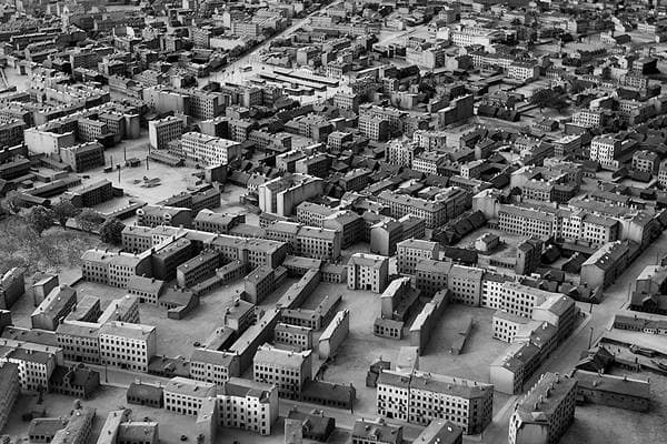 Modell mit Lageplan des Litzmannstadt-Ghettos in der Gedenkstätte Radegast in Łódź.